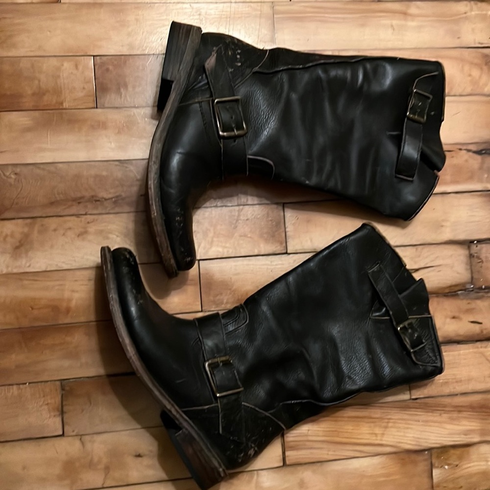 Freebird by: Steven Black Distressed Leather Motorcycle Boots.